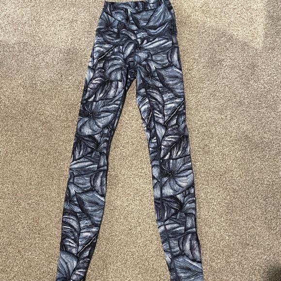 Lululemon Wunder Under Hi-Rise Leggings Sz 2 Blue Concrete Jungle - Picture 3 of 3